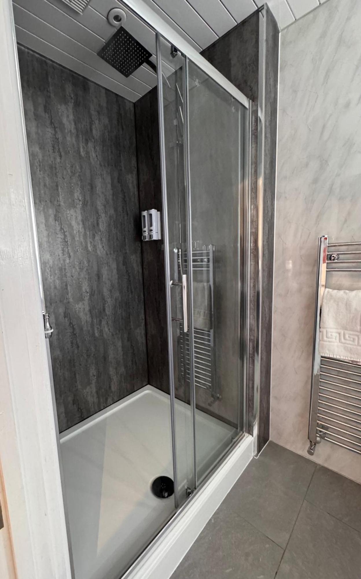 Charnwood Regency Guest House Лафборо Экстерьер фото